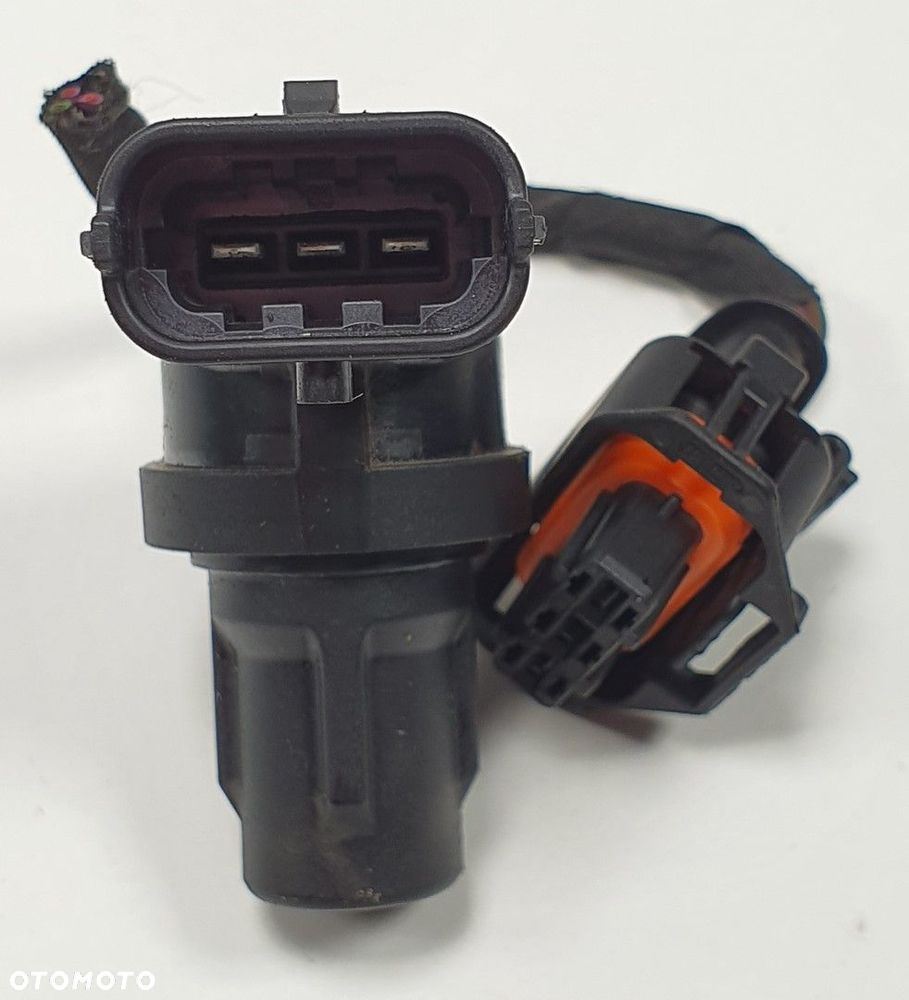 CZUJNIK POŁOŻENIA WAŁKA VOLVO V60 I 2.4 D 8658726 - 2