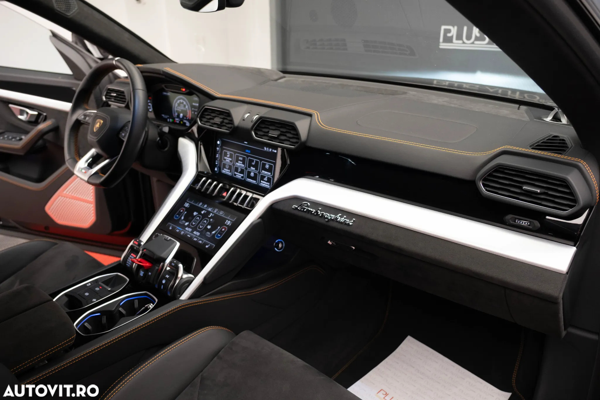 Lamborghini URUS - 11