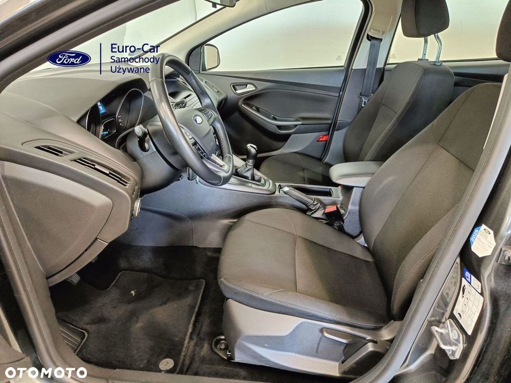 Ford Focus 1.6 Edition - 10