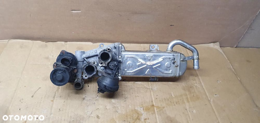 Zawór EGR chłodnica chłodniczka VW Audi Skoda Seat 1.6 TDI 03L131512AT - 1