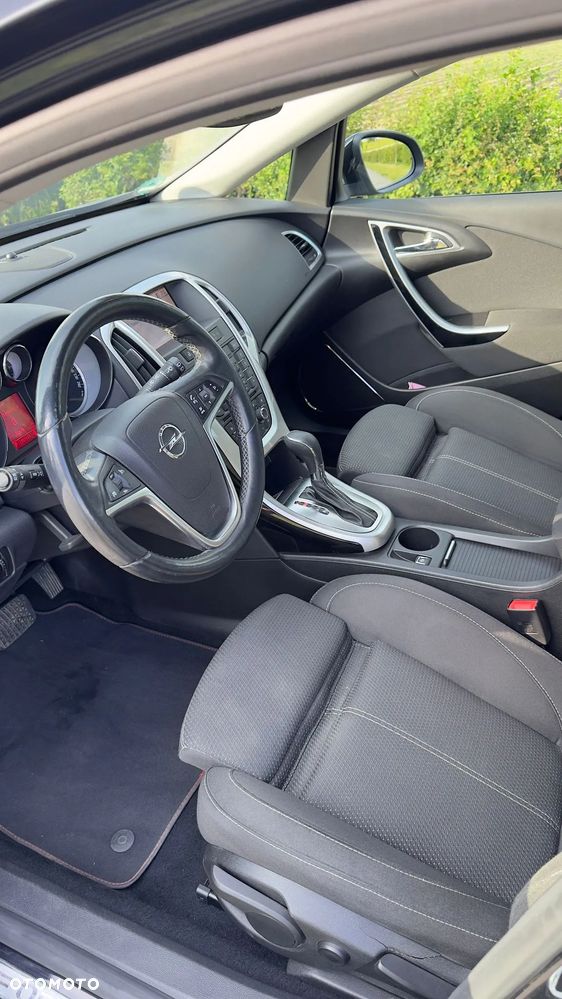 Opel Astra 2.0 CDTI DPF Automatik Cosmo - 12