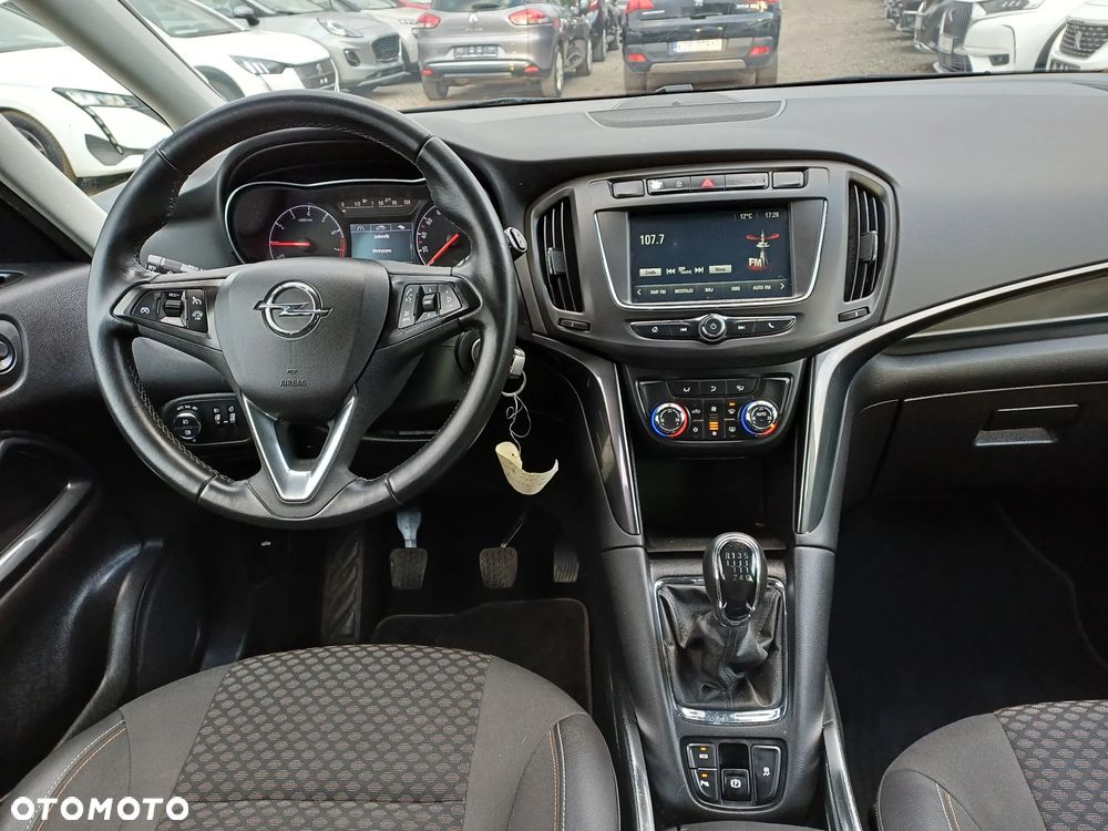 Opel Zafira 1.4 T Cosmo - 26