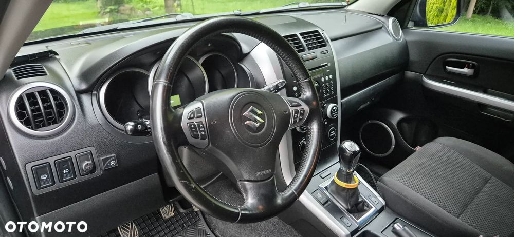 Suzuki Grand Vitara 2.4 Premium EU5 - 7