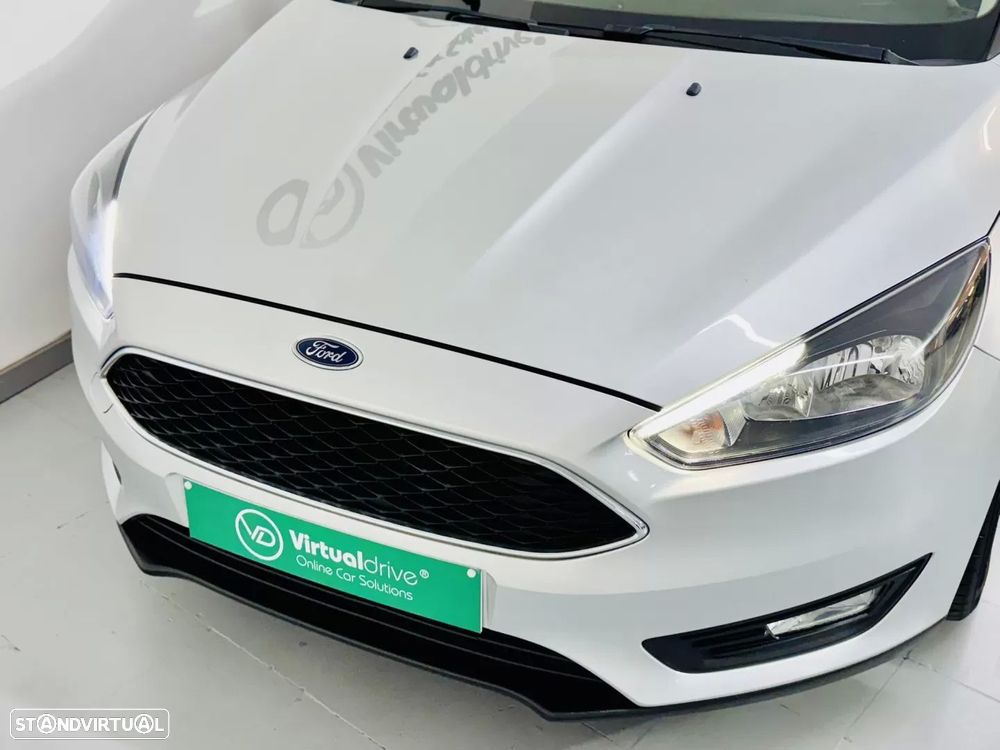 Ford Focus 1.0 EcoBoost S&S ACTIVE X - 17