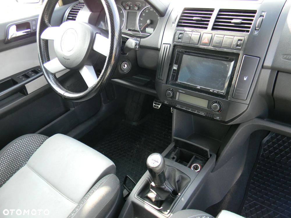 Volkswagen Polo Cross - 23