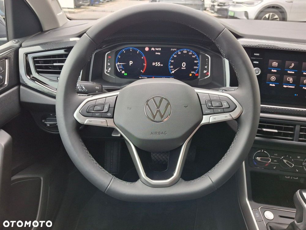 Volkswagen Polo 1.0 TSI Life Plus DSG - 25