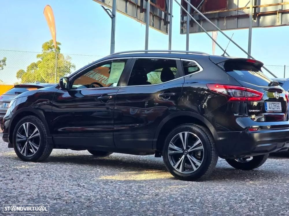 Nissan Qashqai 1.3 DIG-T N-Connecta Xtronic - 20