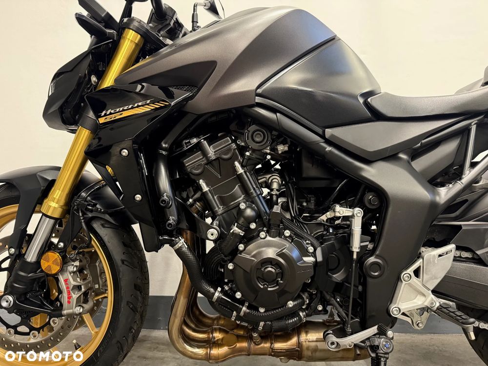 Honda Hornet - 16