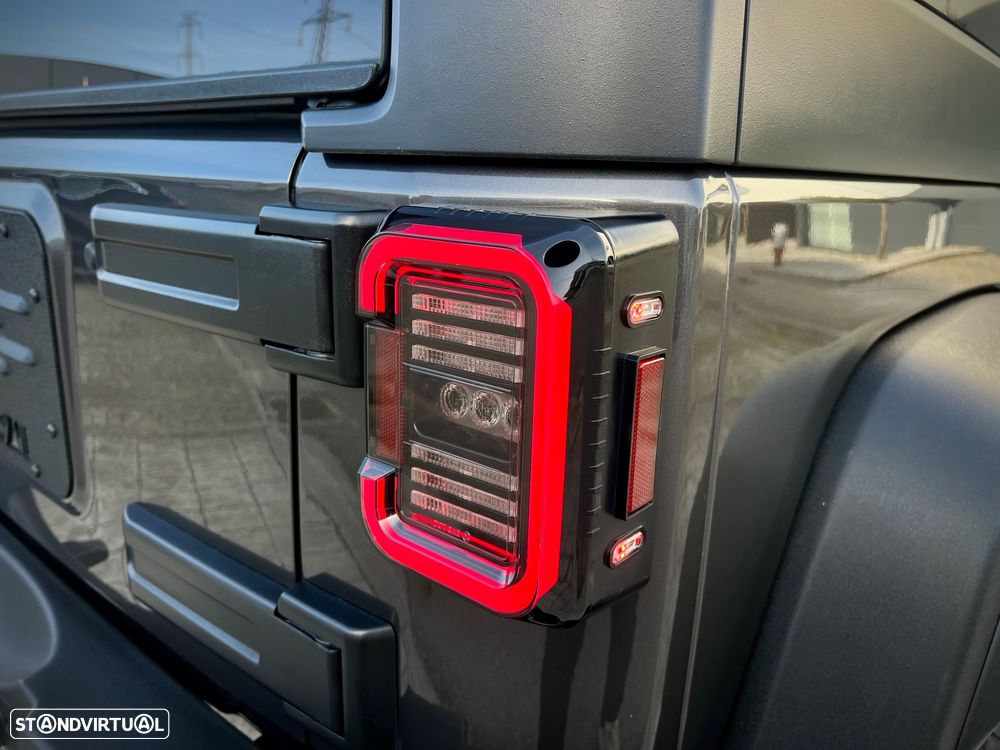 Jeep Wrangler Unlimited 2.8 CRD Sahara AT - 9