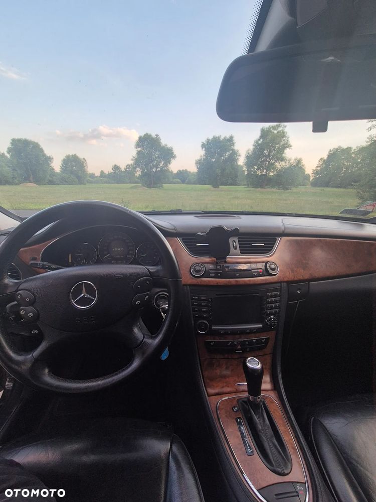 Mercedes-Benz CLS 350 CGI - 12