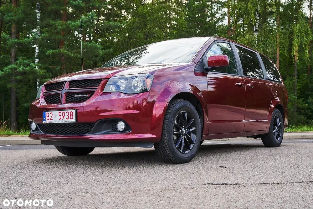 Dodge Grand Caravan - 37