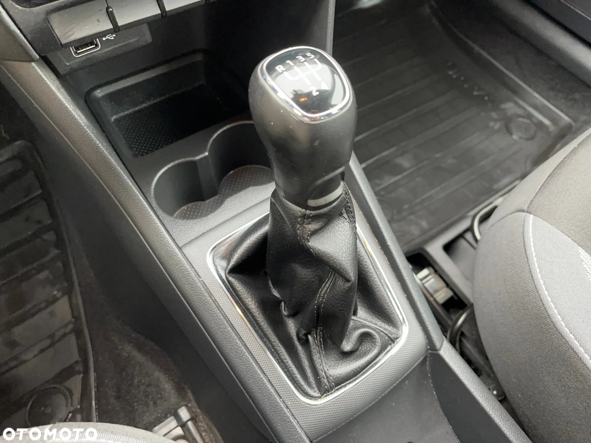 Skoda RAPID 1.0 TSI Ambition - 15