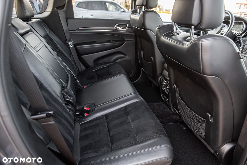 Jeep Grand Cherokee 3.0 CRD Night Eagle - 38