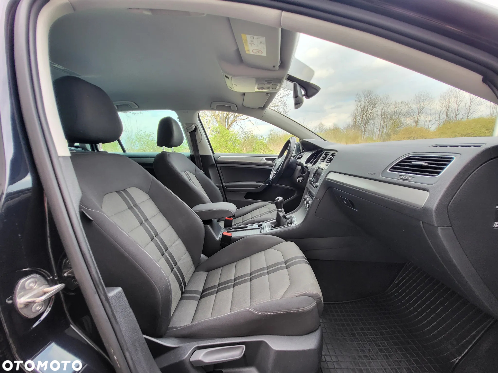 Volkswagen Golf Variant 1.6 TDI 4Motion BlueMotion Technology Comfortline - 19