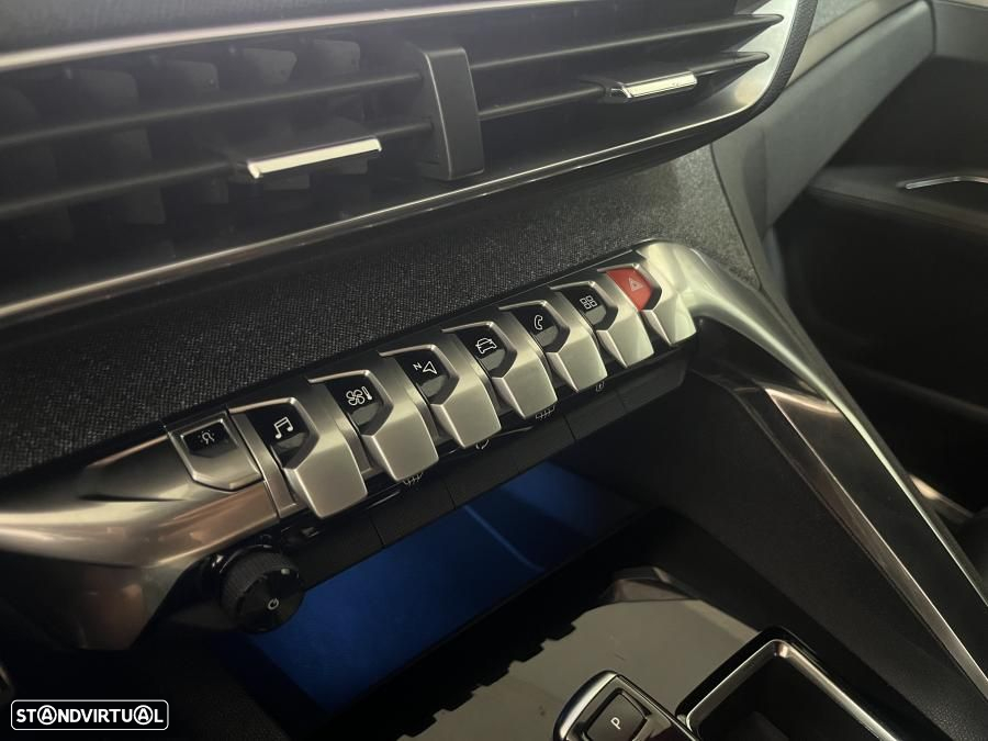 Peugeot 3008 1.6 BlueHDi GT Line EAT6 - 17