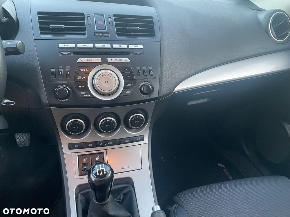 Mazda 3 1.6 Exclusive EU5 - 8
