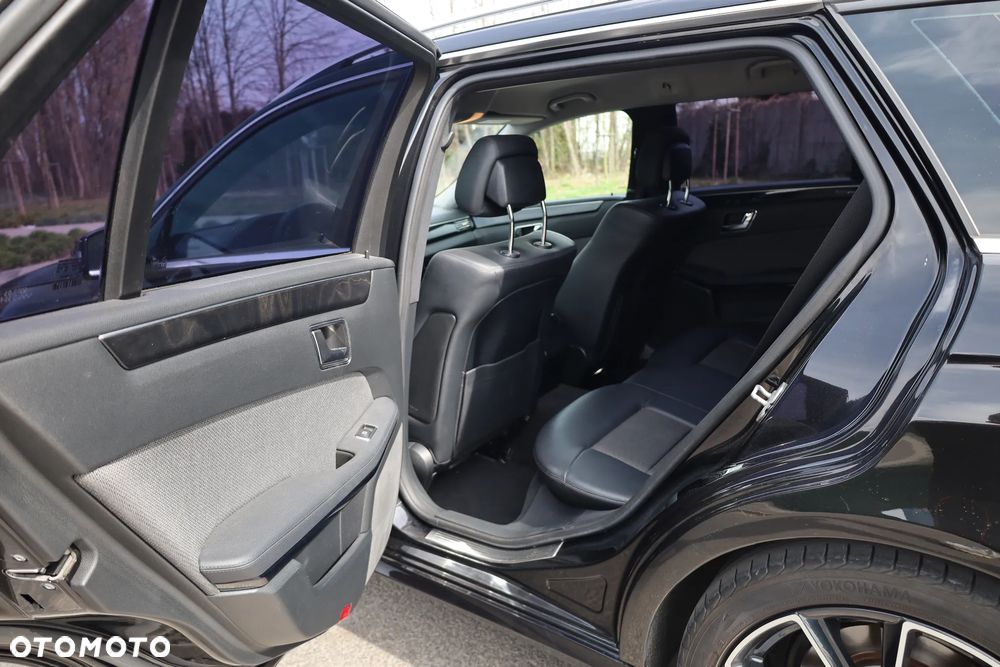 Mercedes-Benz Klasa E 220 CDI BlueEff Avantgarde - 22