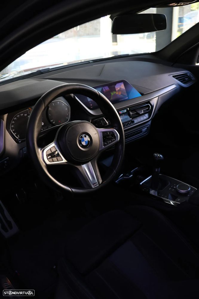 BMW 118 i Pack M - 11