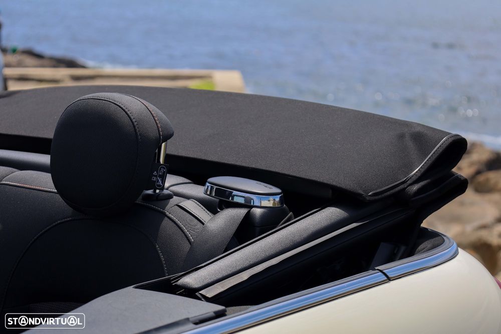 MINI Cabrio Cooper Premium First Essential Auto - 36