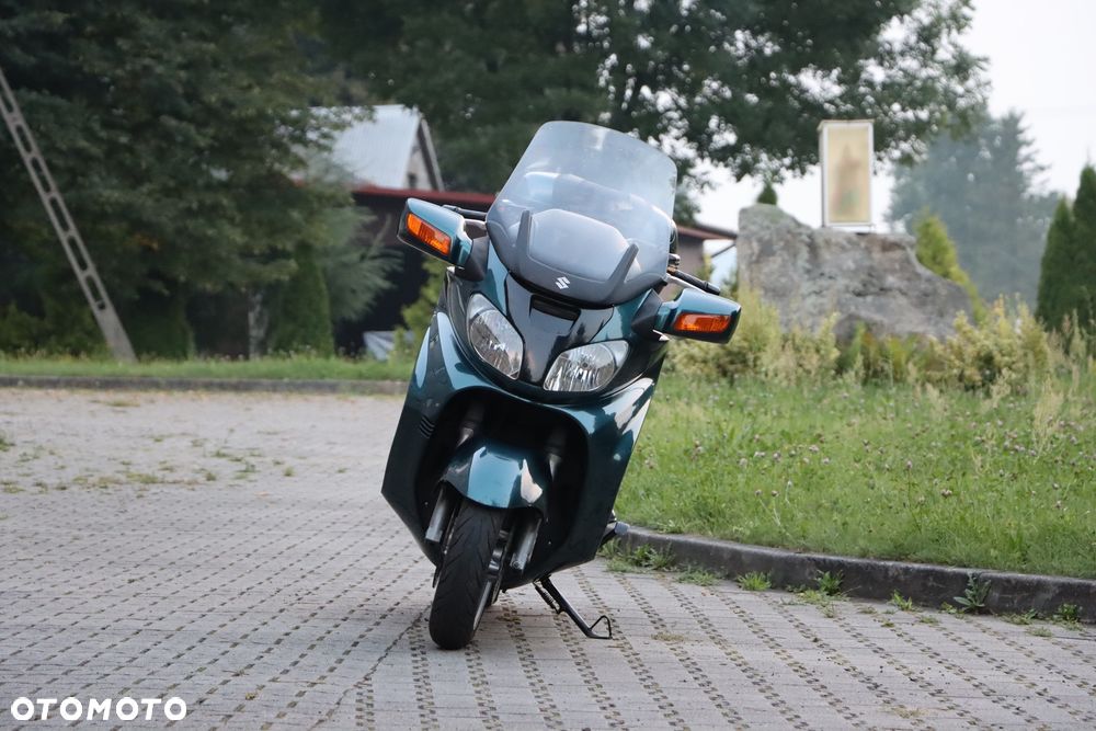 Suzuki Burgman - 4