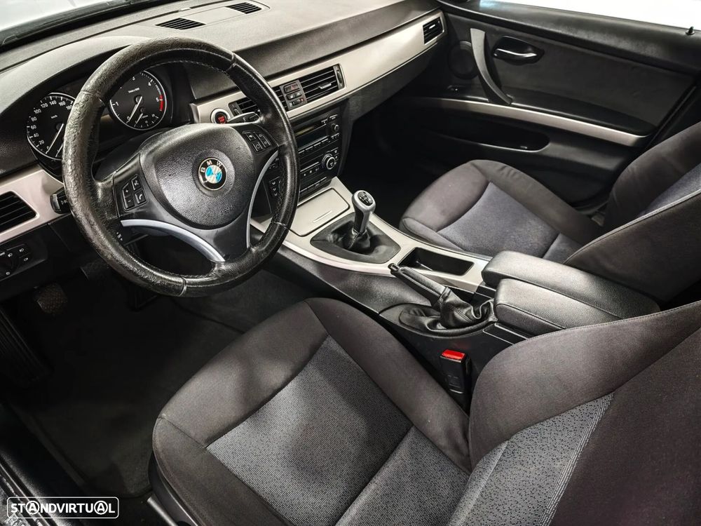 BMW 320 d - 16