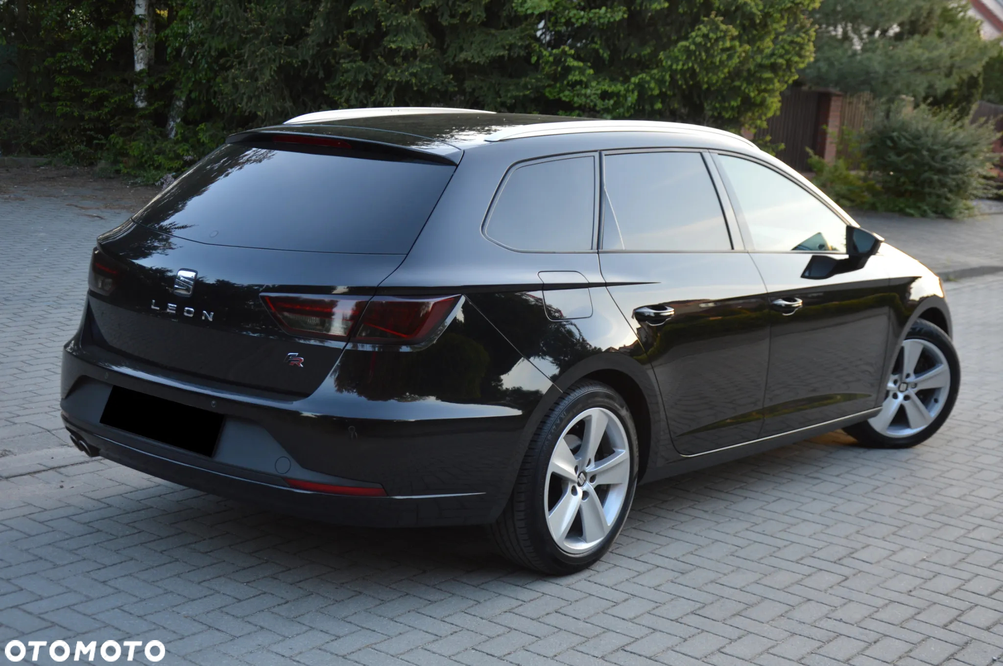 Seat Leon ST 2.0 TDI DPF DSG FR - 3