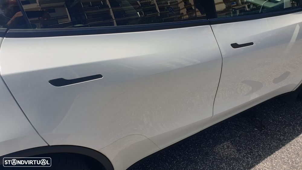 Tesla Model Y Long Range Tração Integral Premium - 19