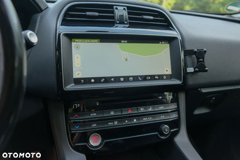 Jaguar F-Pace 2.0 i4D AWD Prestige - 15