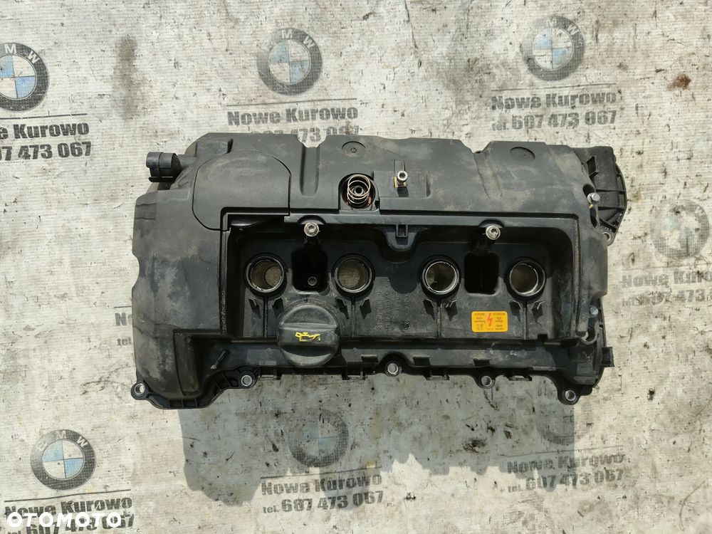 MINI R56 R55 N16 1.6i Peugeot VTI Pokrywa zaworów M03017B150 - 2