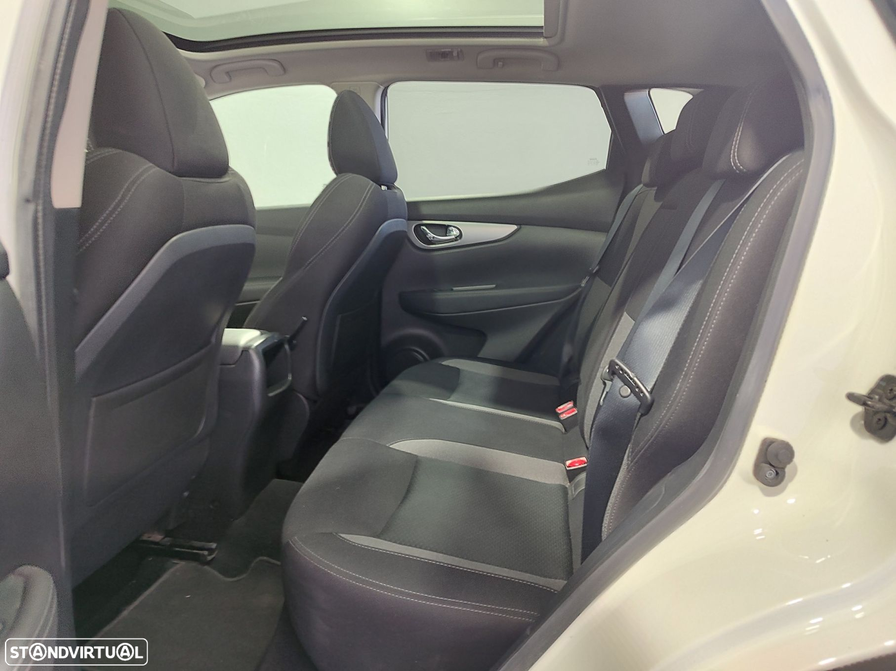 Nissan Qashqai 1.3 DIG-T Tekna Premium - 16