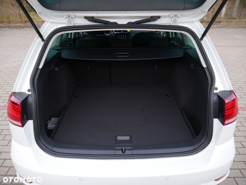 Volkswagen Golf Variant 1.5 TSI BMT Comfortline - 32