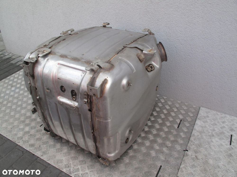 TŁUMIK KATALIZATOR Z DPF SCANIA R S - 8
