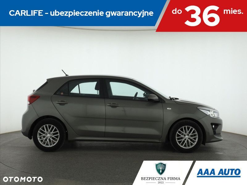 Kia Rio - 7