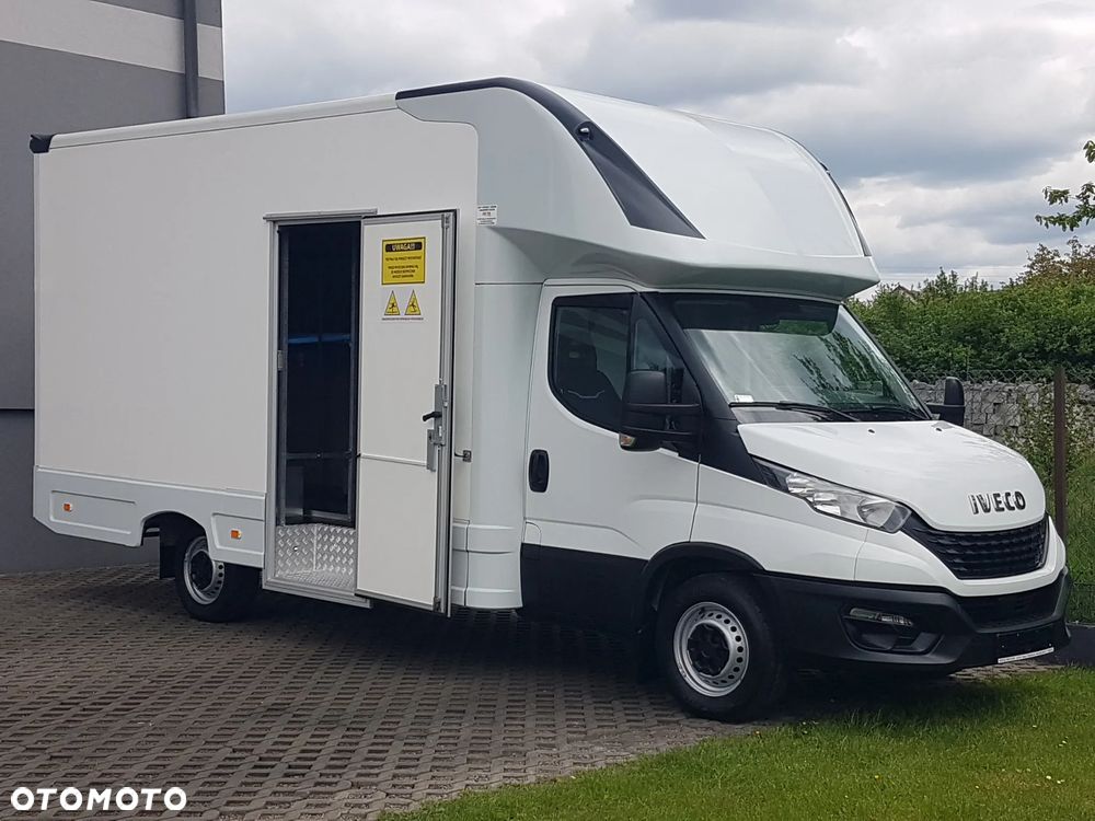 Iveco DAILY KONTENER NISKOPODŁOGOWY 4,43x2,23x2,42 SKLEP FOODTRUCK BAR KLIMA KONIOWÓZ KAMPER - 32