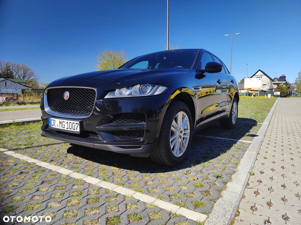 Jaguar F-Pace 20d AWD Pure - 1