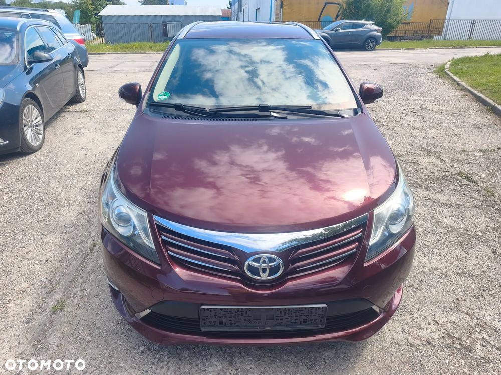 Toyota Avensis 1.8 Executive - 10