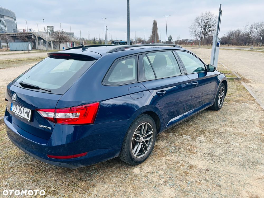 Skoda Superb 1.4 TSI ACTive - 4