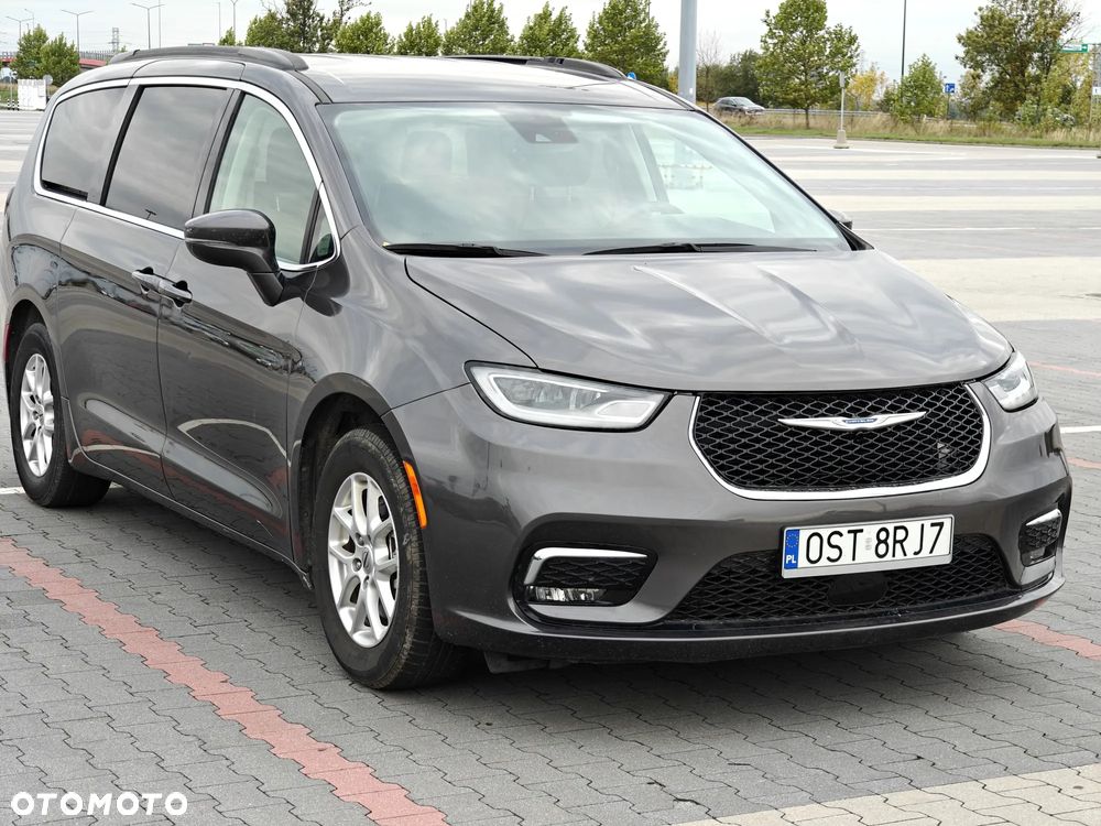 Chrysler Pacifica - 7