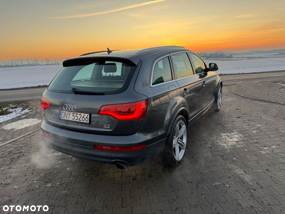 Audi Q7 4.2 FSI Quattro Tiptronic - 6