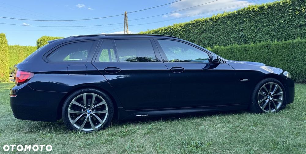 BMW Seria 5 M550d xDrive - 17