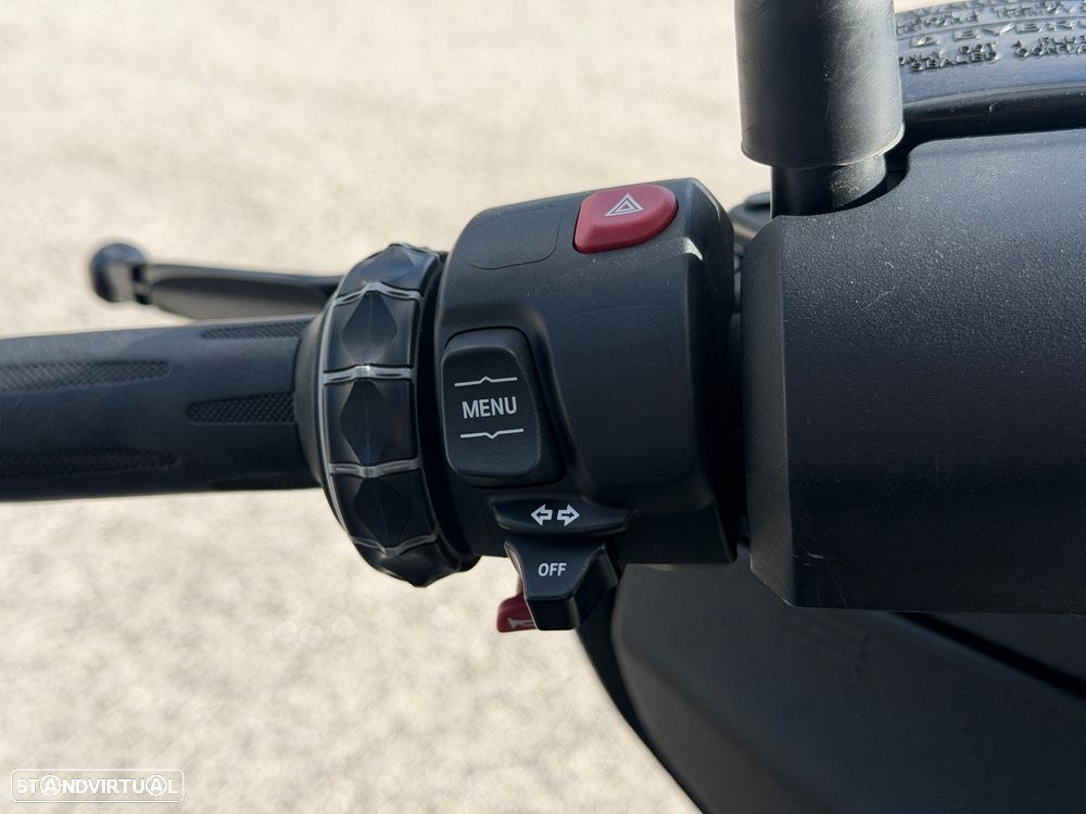 BMW C 400 GT C/ Top case - 11