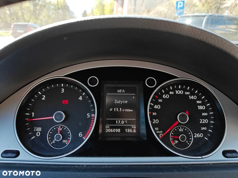 Volkswagen Passat 1.9 TDI Comfortline - 22