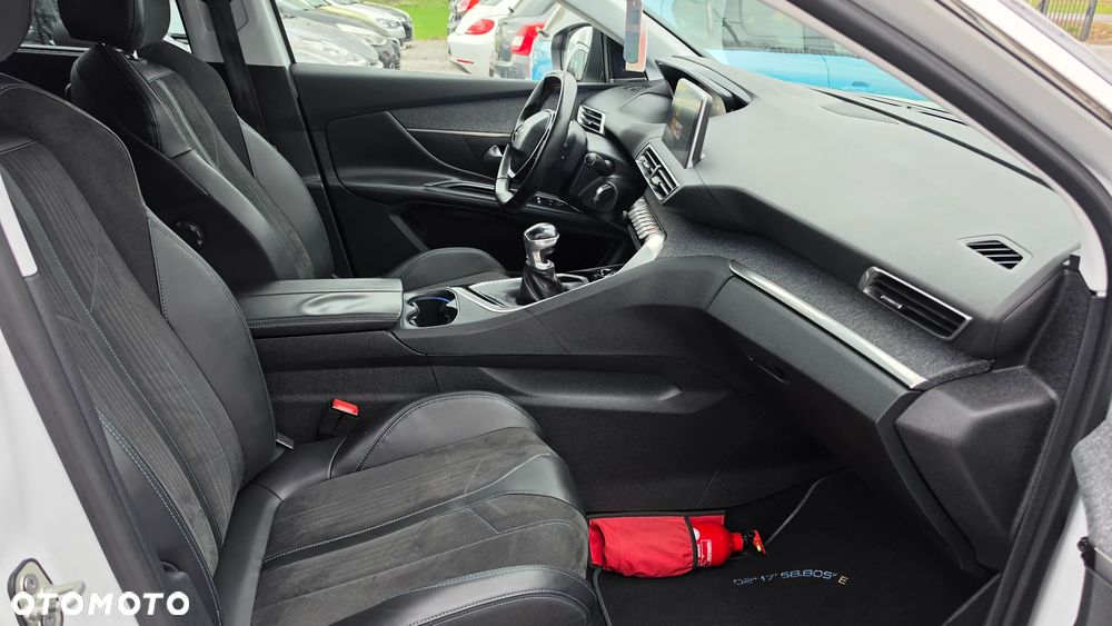 Peugeot 5008 BlueHDi 130 Active Pack - 13