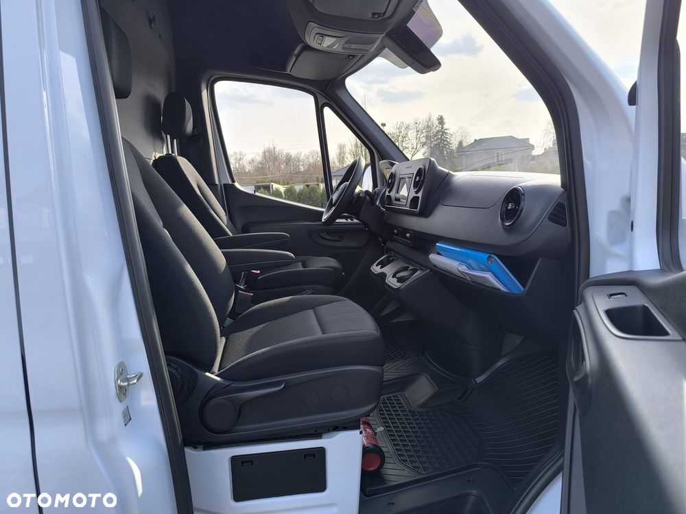 Mercedes-Benz Sprinter 315, Automat, Mroźnia, Chłodnia + Funkcja Grzania, Długi (4.25m) - 20