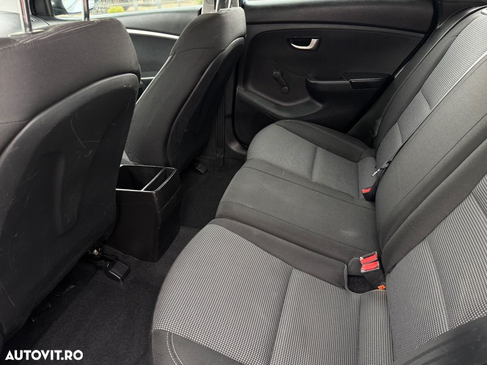 Hyundai i30 1.4 Classic - 11