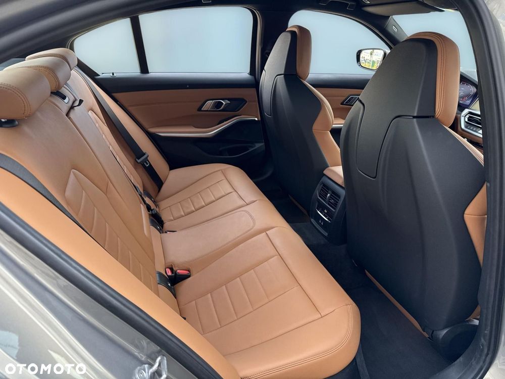 BMW Seria 3 M340d xDrive mHEV sport - 15