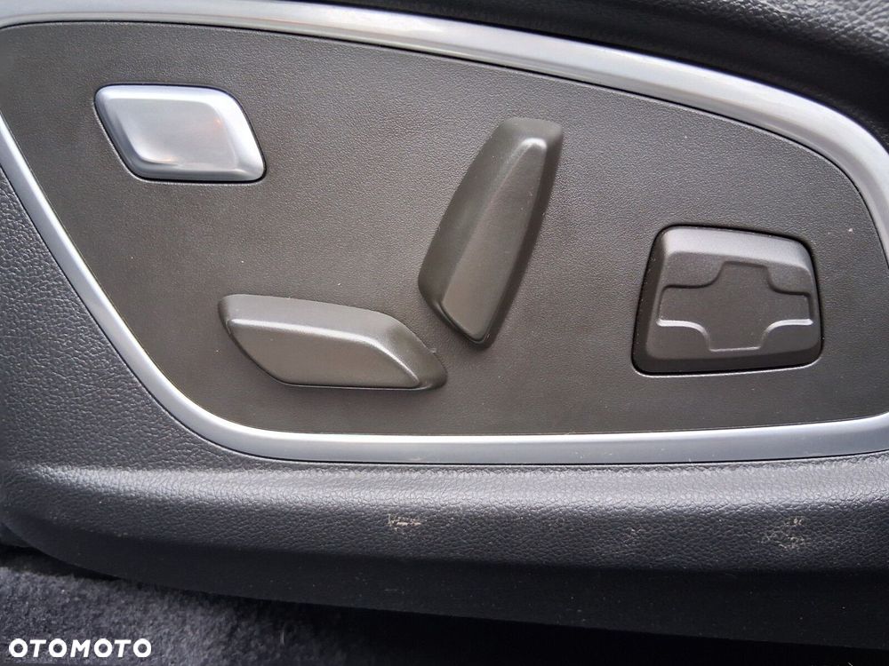 Renault Koleos 2.0 Blue dCi Initiale Paris 4x4 X-Tronic - 10