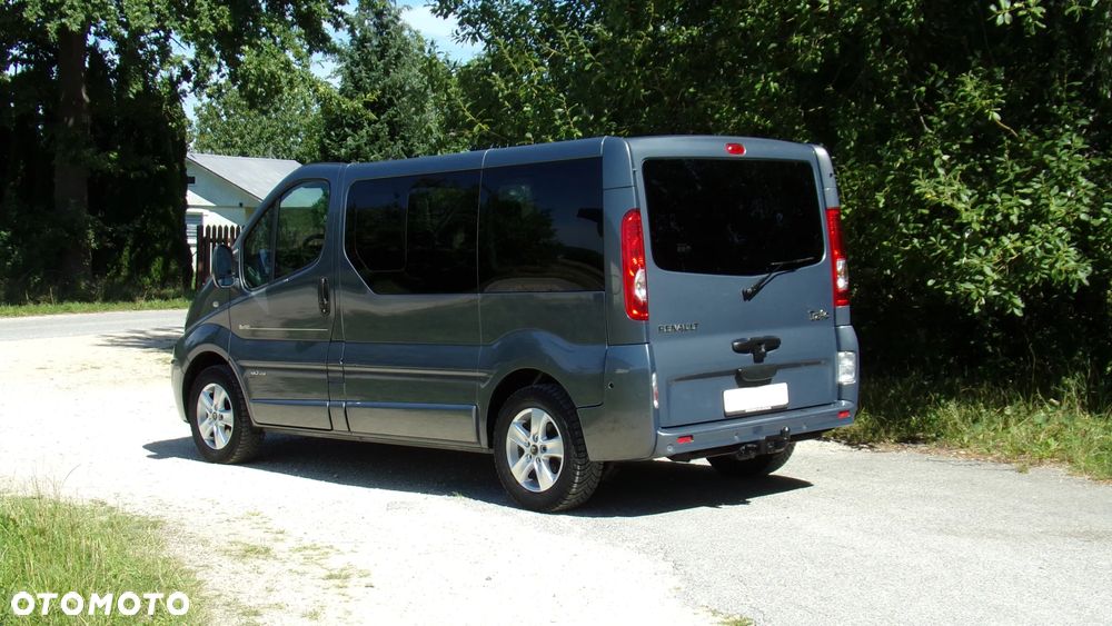 Renault Trafic - 16