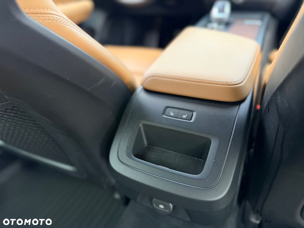 Volvo V60 B3 B Plus Dark - 25