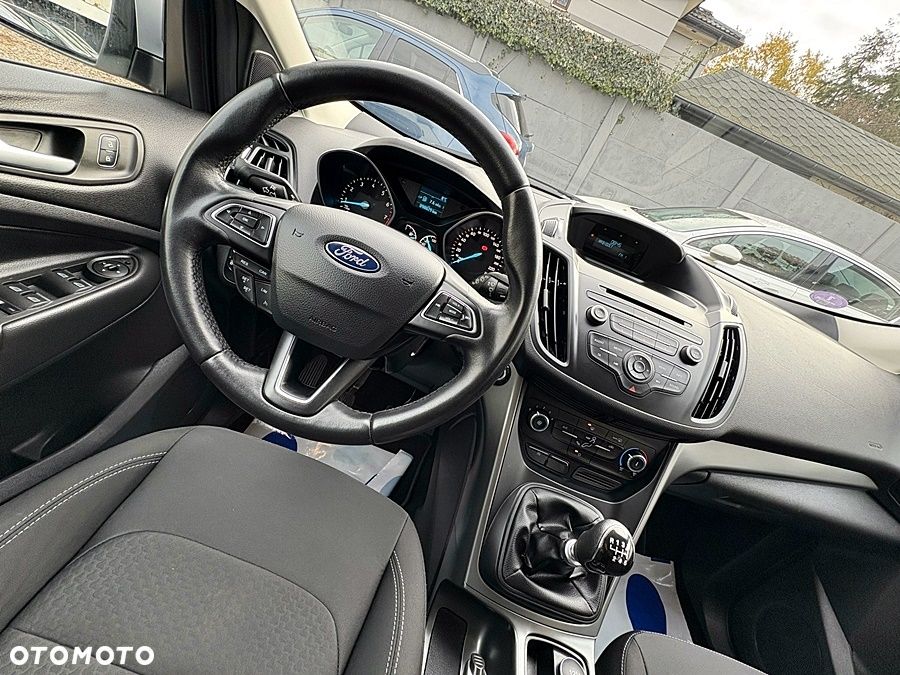 Ford Kuga 1.5 EcoBoost 2x4 Business Edition - 35